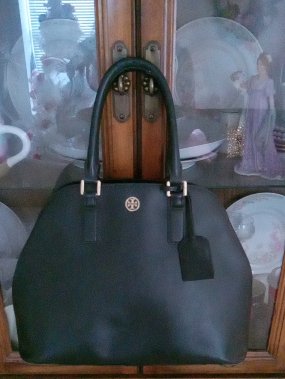 ‼️Flash Sale‼️ Tory Burch Black Leather Satchel with Gold Logo